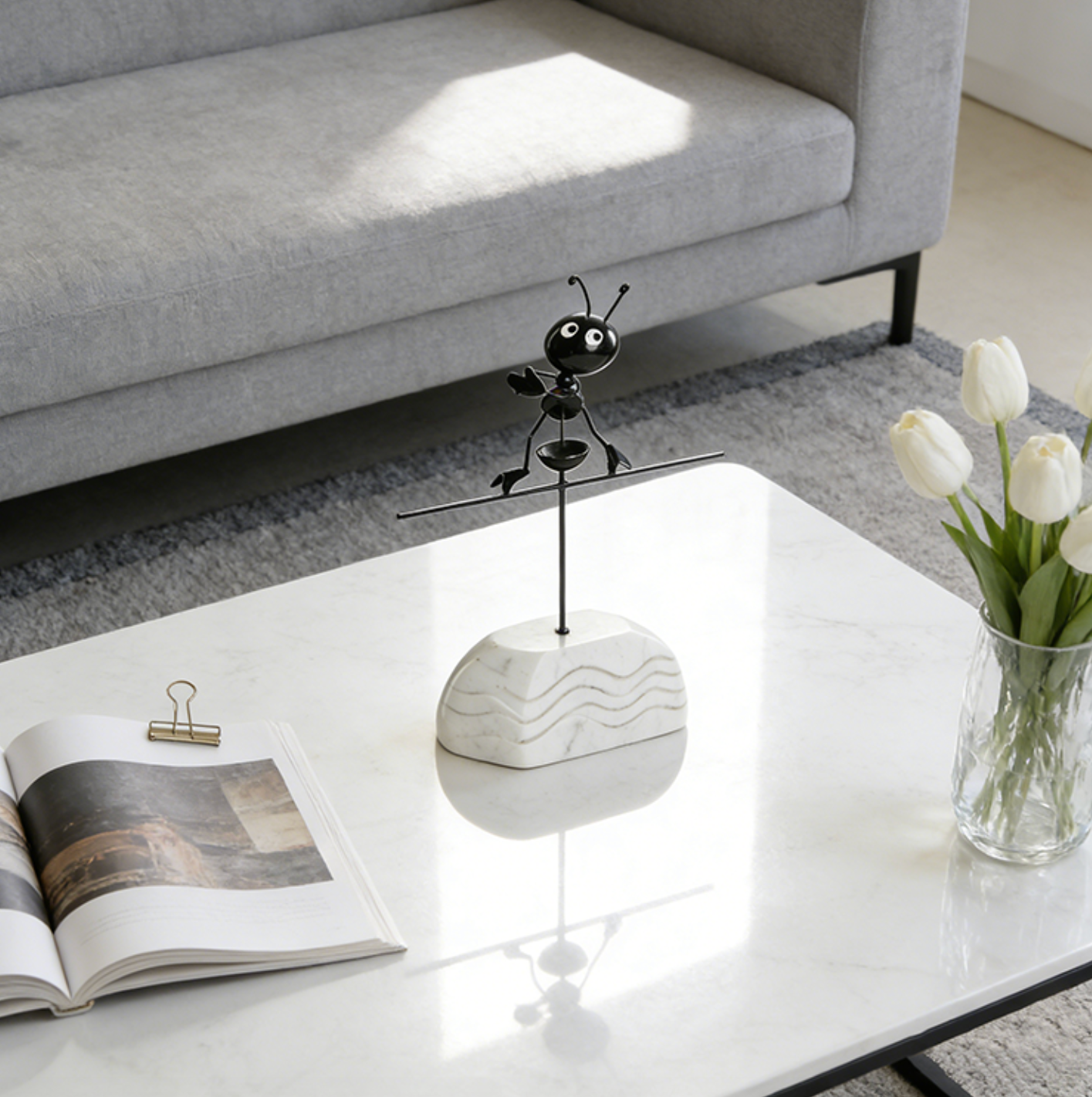 Creative Ant-Shaped Metal Ornament
